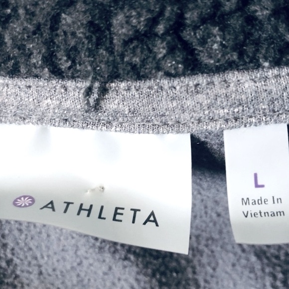 Athleta sherpa lined open vest size L - Picture 3 of 6